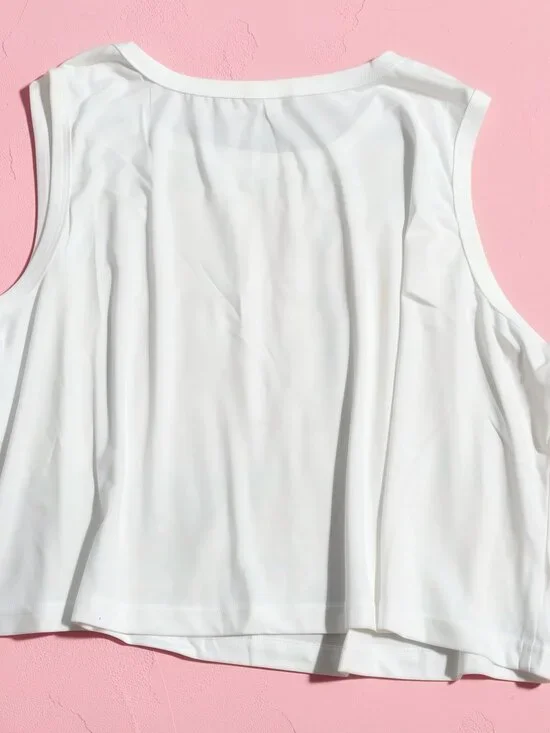 Loose Fit Sleeveless U-Neck Crop Top for Summer - Picture 4 of 4